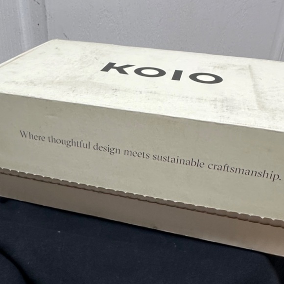 New in box Men’s Koio Italian leather brown sneaker/walking shoes Sz EU 40 US 7 - Picture 9 of 10